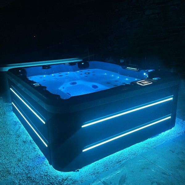 Outdoor Whirlpool Springfield Exclusive